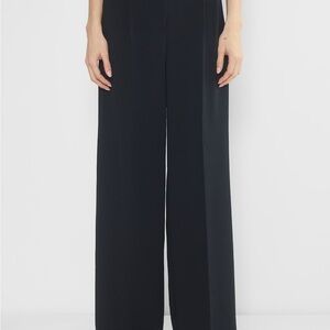 NWT Black Aritzia Effortless pant